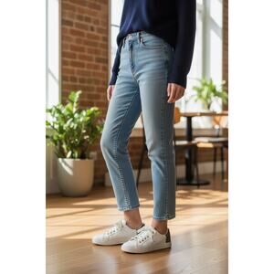 Women’s Tommy Hilfiger Signature Sneaker Size 5.5 M – White/Logo Panel